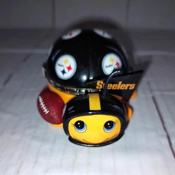 Steelers Bradford exchange ladybug music box - Picture 3 of 12